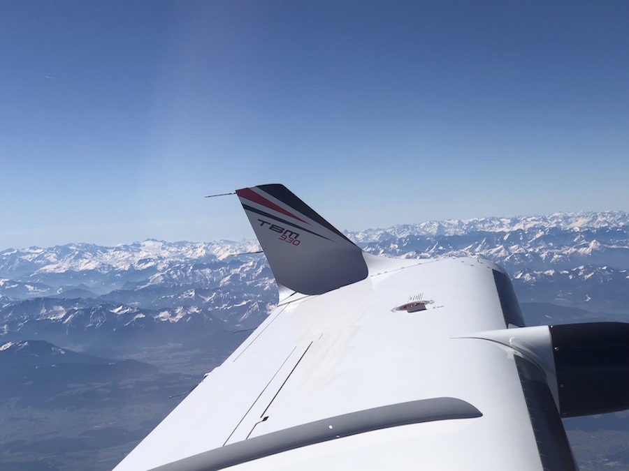 über den Alpen
